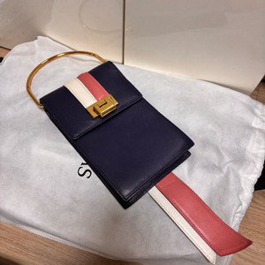 DIERNEAS 디어니어스 쳔연 소가죽 백 토트백