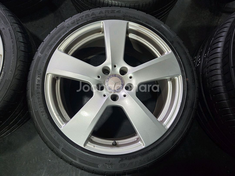 벤츠 W212 E클래스 18인치 정품 휠타이어--3