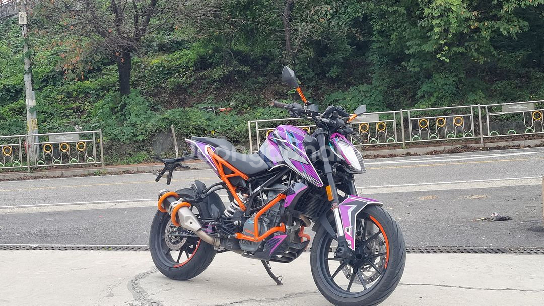 ktm 듀크 duke 125 19년식/2만대키로수/투채--0