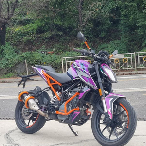 ktm 듀크 duke 125 19년식/2만대키로수/투채