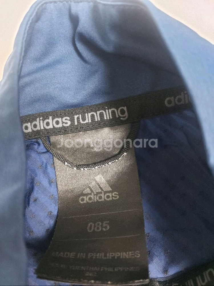 여성아디다스 바람막이점퍼 러닝점퍼85사이즈--4
