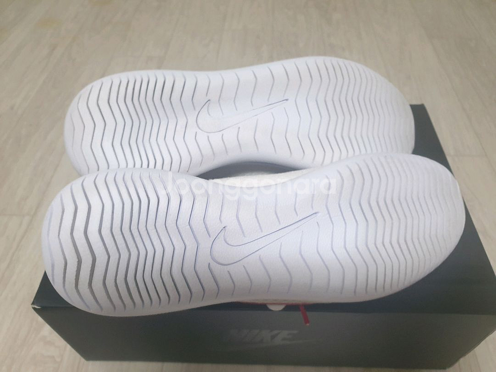 나이키 코르테즈 플라이니트285 AA2029 100--1