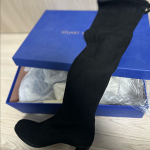 스튜어트와이츠먼 하이 부츠 37 새제품