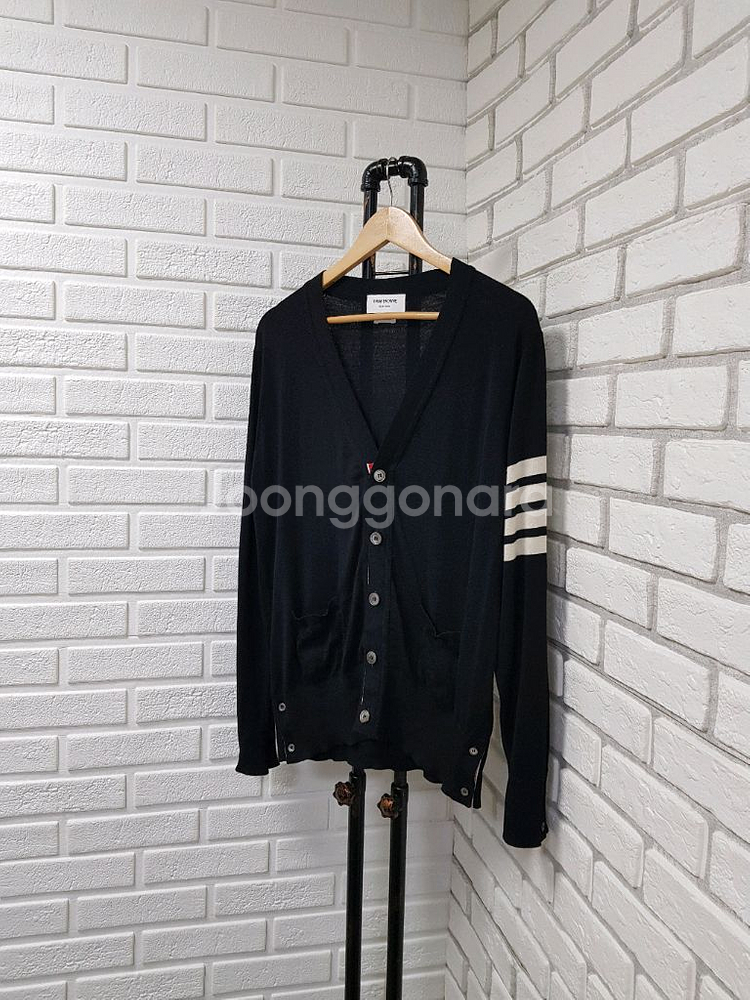 [3/100~105/정품] 톰브라운 블랙 가디건--0
