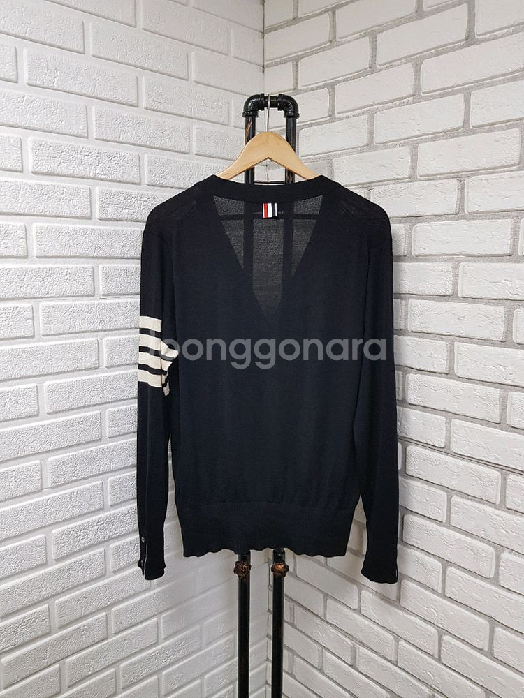 [3/100~105/정품] 톰브라운 블랙 가디건--3