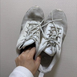 나이키 에어 240