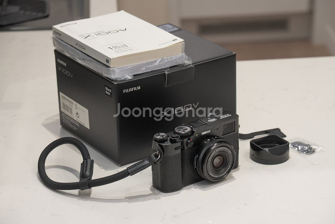 후지필름 X100v 판매합니다.--0