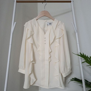 베스티벨리 프릴 블라우스