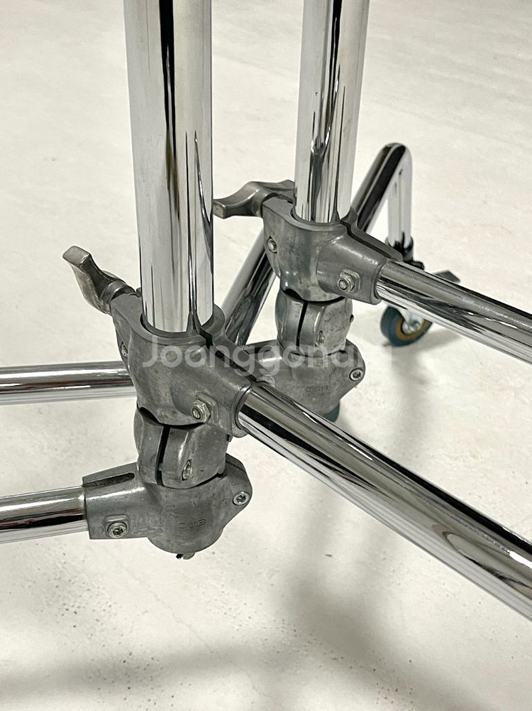 쿠포 CS-20M 20인치 C 스탠드 2개--1
