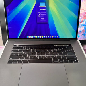맥북프로 2018 15인치 i7 512g A1990
