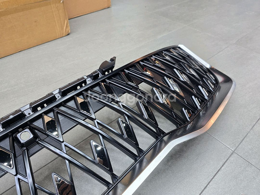 카니발 4.5세대 페리 시그니처 그릴 신품--3