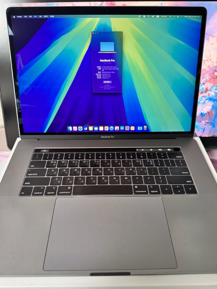 맥북프로 2018 15인치 i7 512g A1990--10