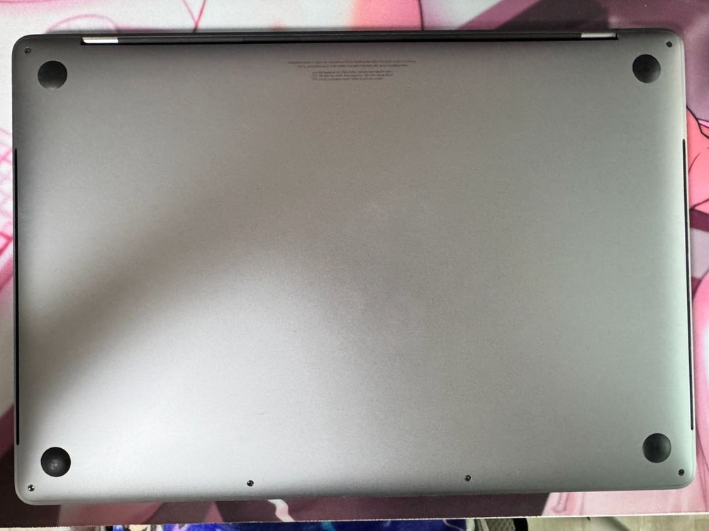 맥북프로 2018 15인치 i7 512g A1990--16