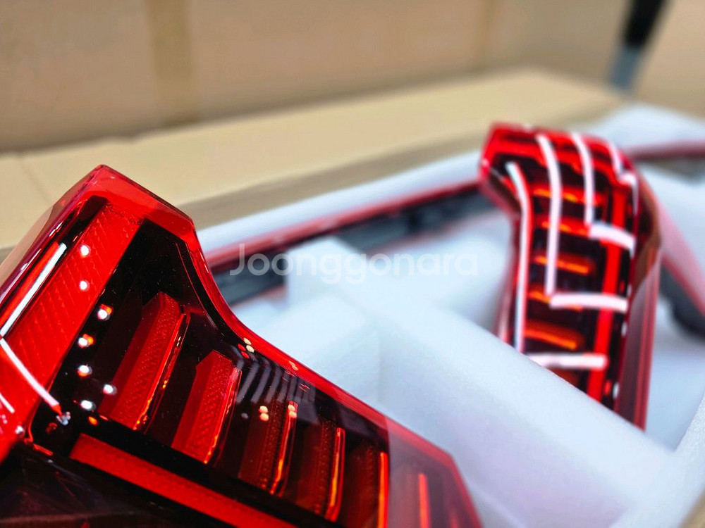 카니발 페이스리프트 신형 led 순정 테일램프--1