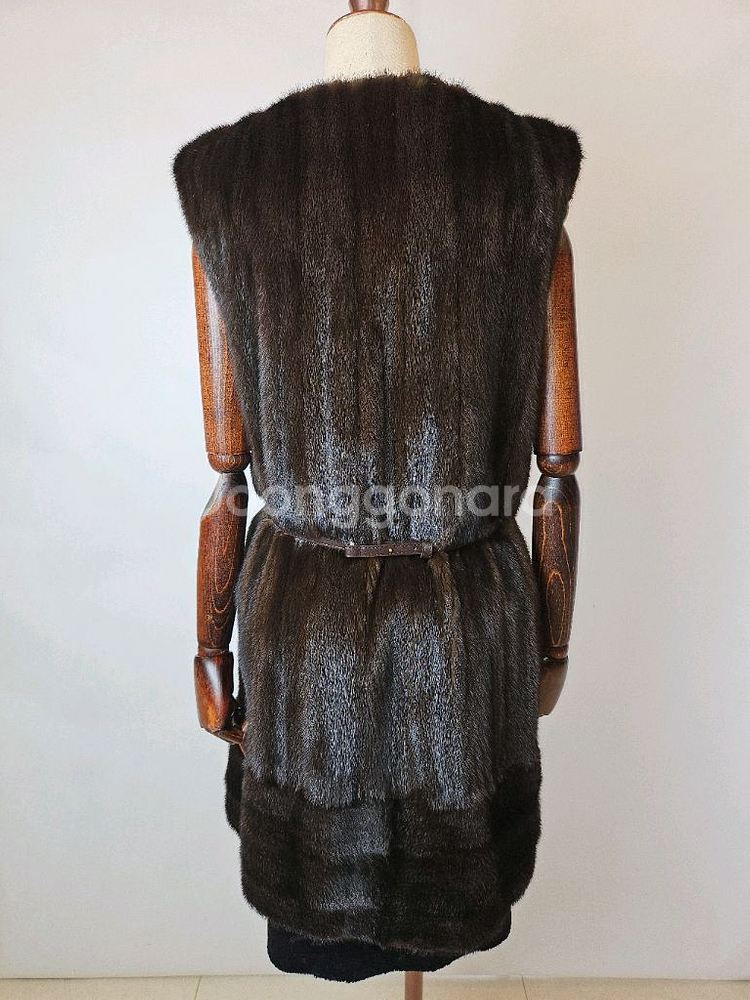 최고급 노카라넥 진브라운 풀스킨 일직선퍼 롱밍크베스트--1