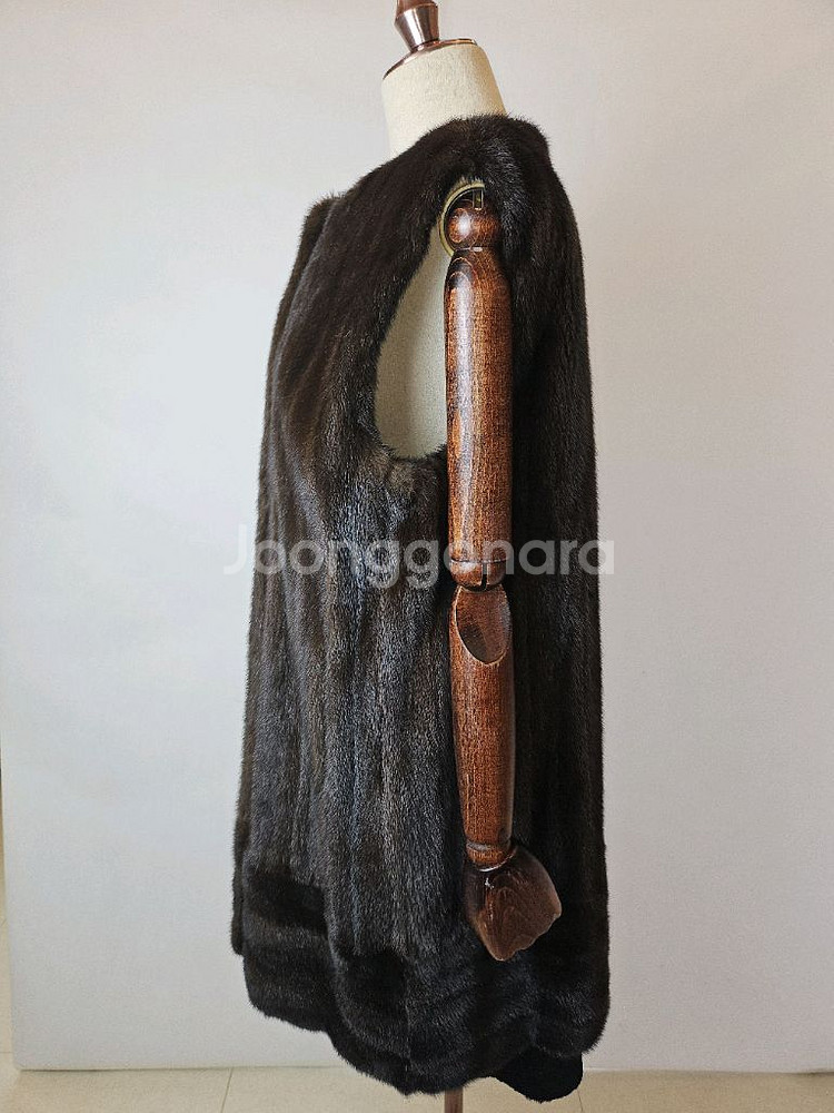 최고급 노카라넥 진브라운 풀스킨 일직선퍼 롱밍크베스트--4