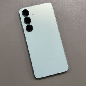 초S급 S25 민트 256 25년6월개통 새상품급 판매