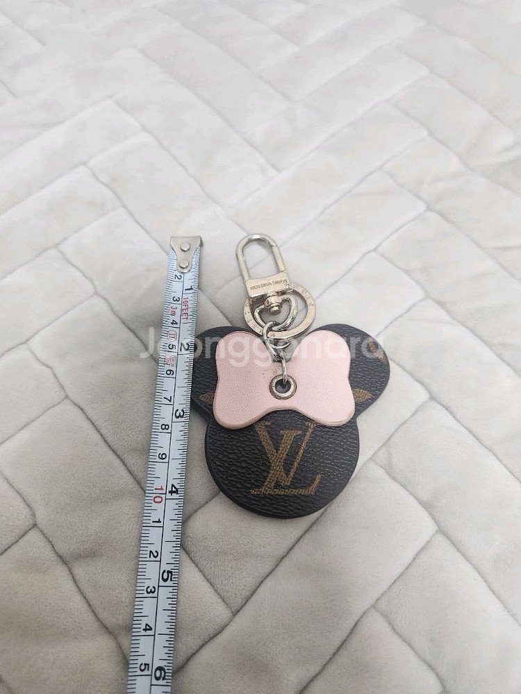 [급처] 루이비통 미키마우스 모노그램 키링 블랙 & 베--3