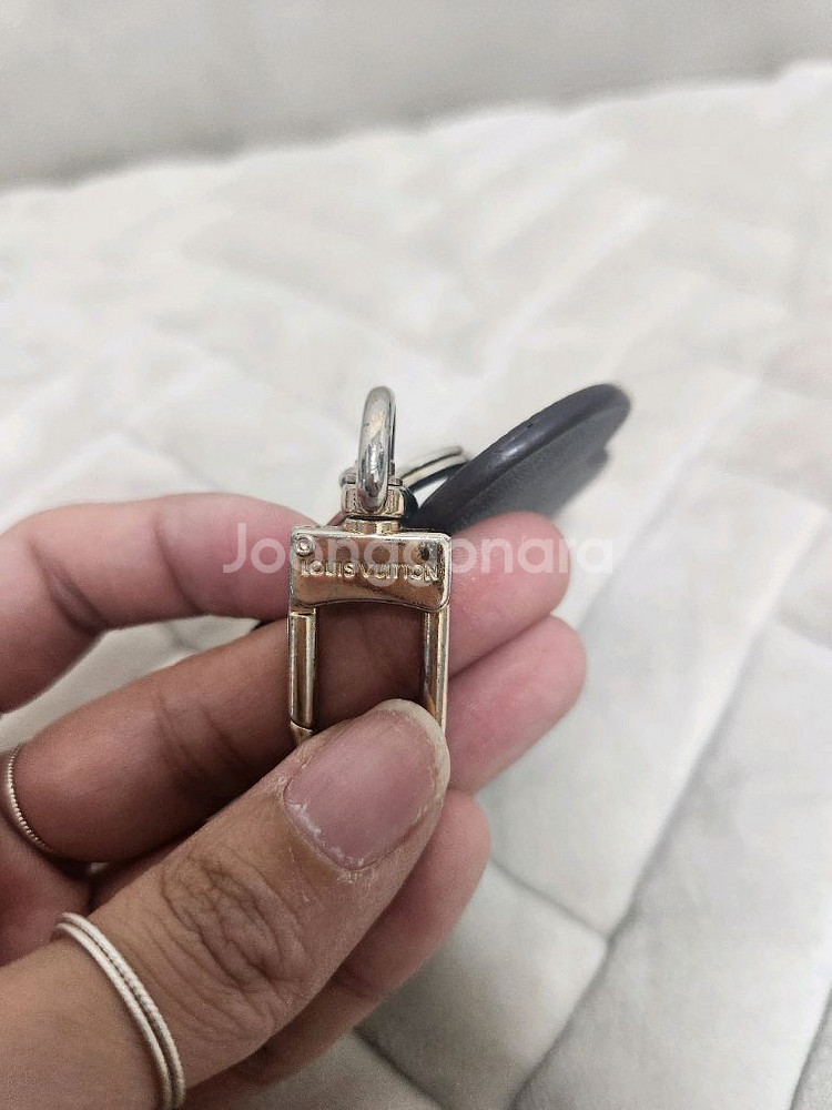 [급처] 루이비통 미키마우스 모노그램 키링 블랙 & 베--7