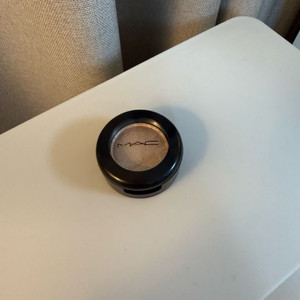 맥 오쏘길티 아이섀도우