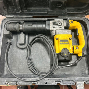 디월트 유선 파괴함마 D25580 케이스포함