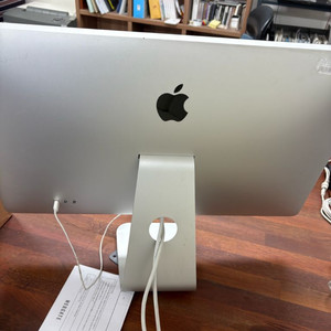 애플시네마 모니터 27인치 A1316