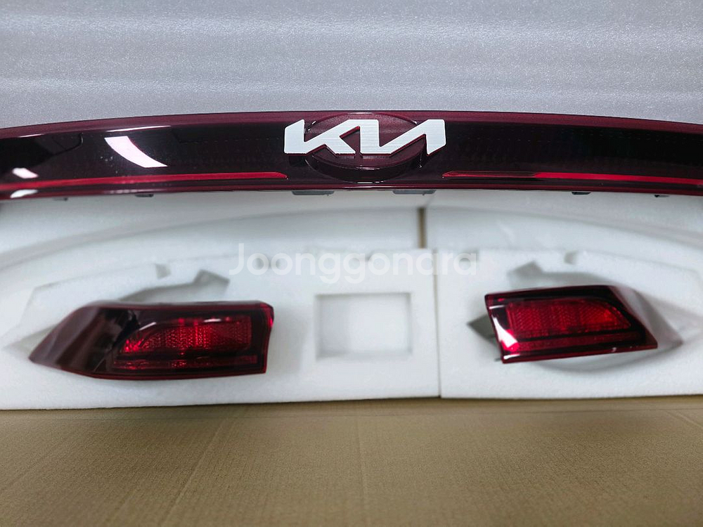 카니발4세대 신형로고개조 일반타입 테일램프 데루등--0