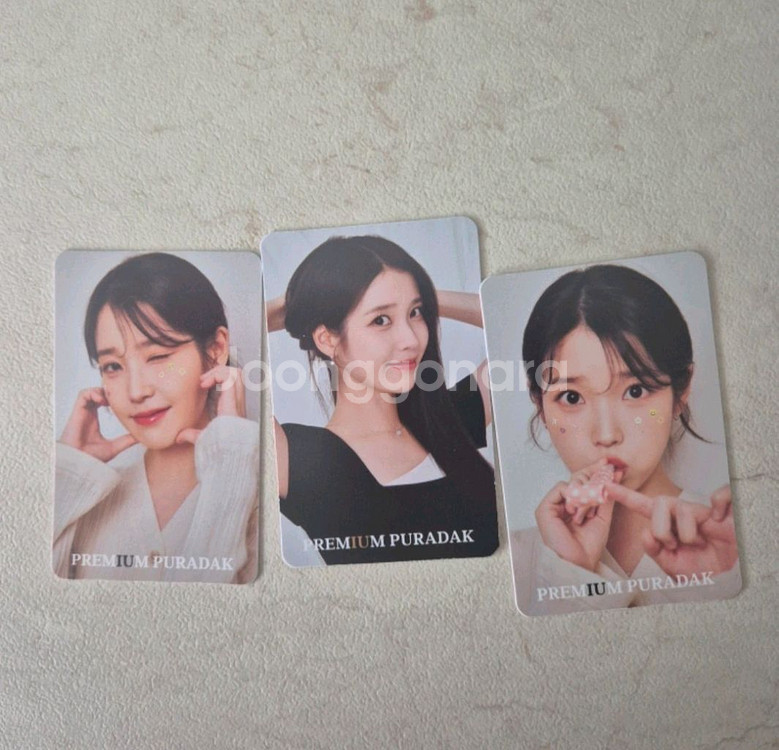 아이유 7기 굿즈 및 푸라닭 아이유 포카 팝니다--2