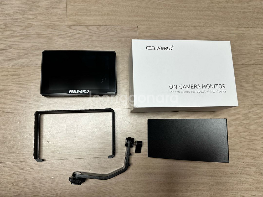 필월드 F6 PLUS 카메라 모니터--0