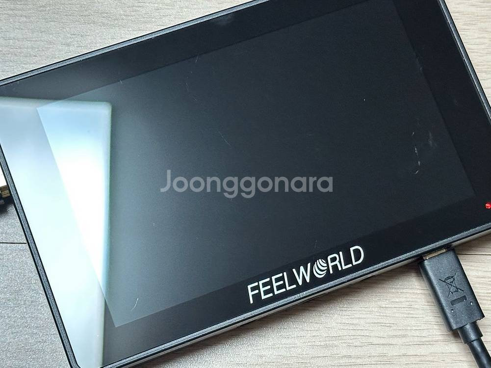 필월드 F6 PLUS 카메라 모니터--4