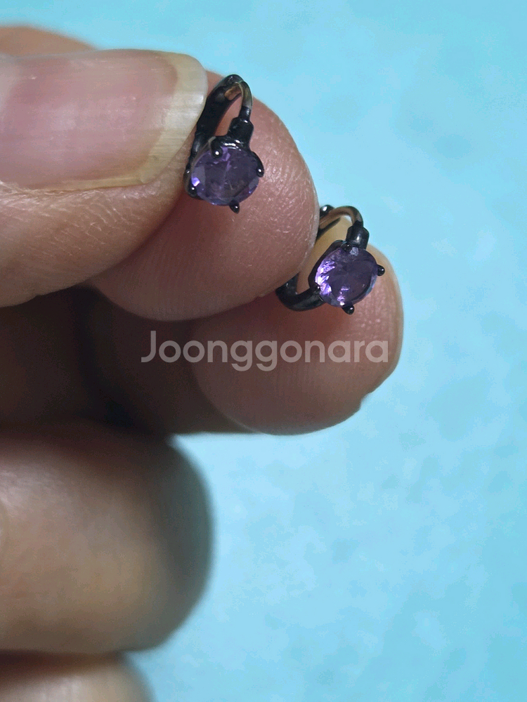 14k 블랙도금 보라귀걸이--0