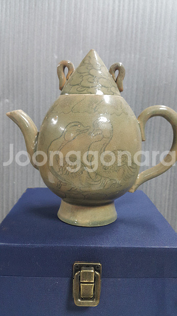 [골동품/도자기] 송대 청자 쌍조문 주자 주전자--1
