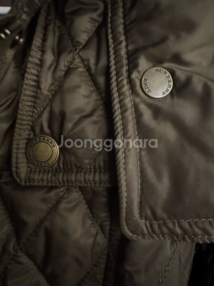 버버리 핀스브릿지 퀄팅 자켓--3