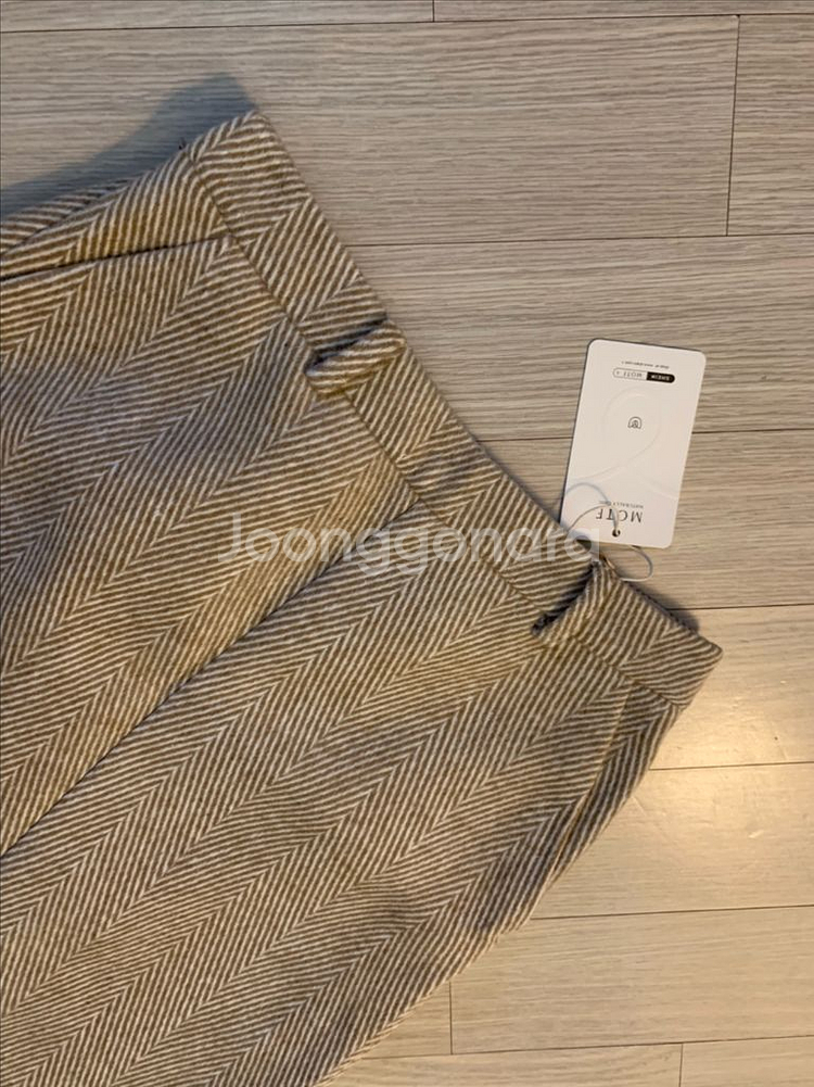 울 헤링본치마 택달린 새것 베이지브라운컬러--12