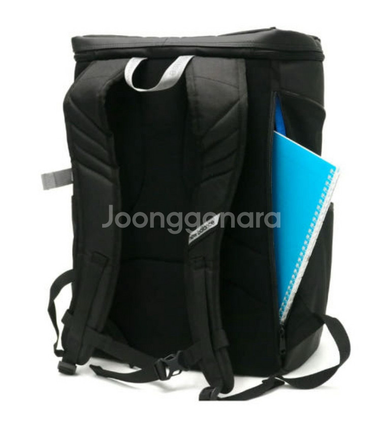 뉴발란스 백팩 팝니다--1