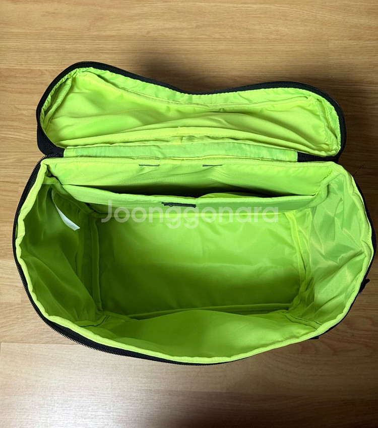 뉴발란스 백팩 팝니다--6