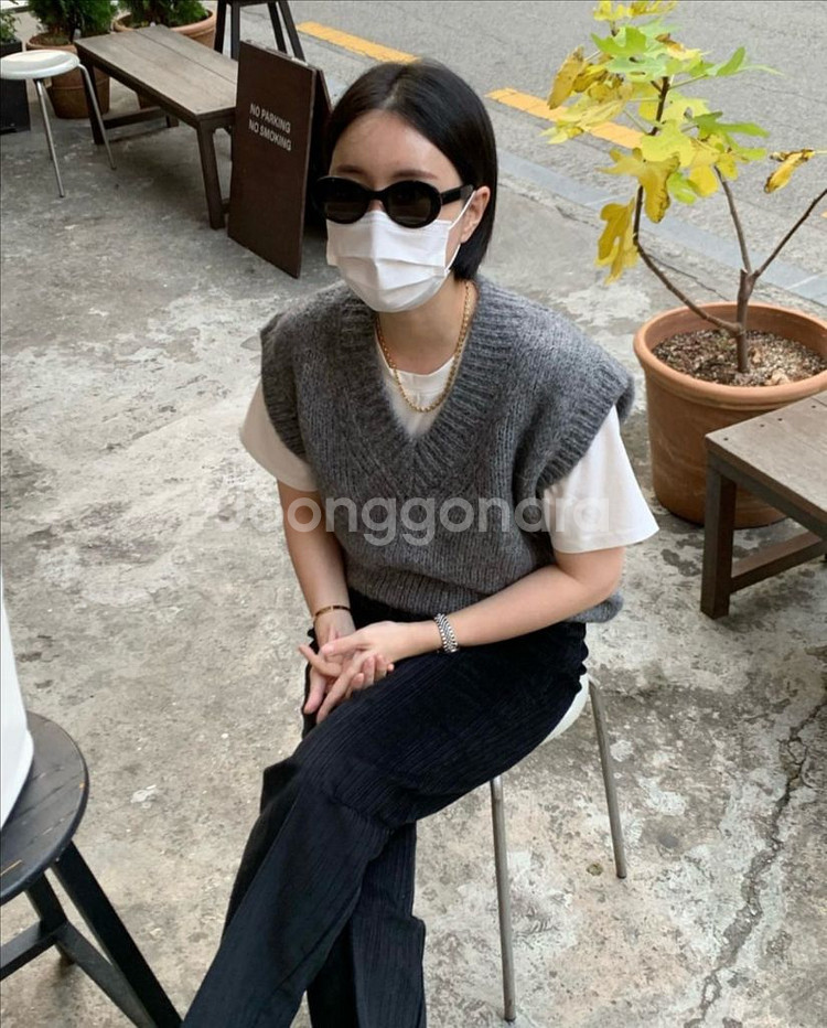어그스트 베이지보울 알파카 니트 베스트--1