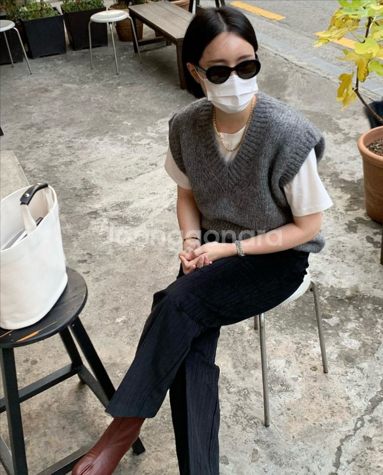 어그스트 베이지보울 알파카 니트 베스트--0
