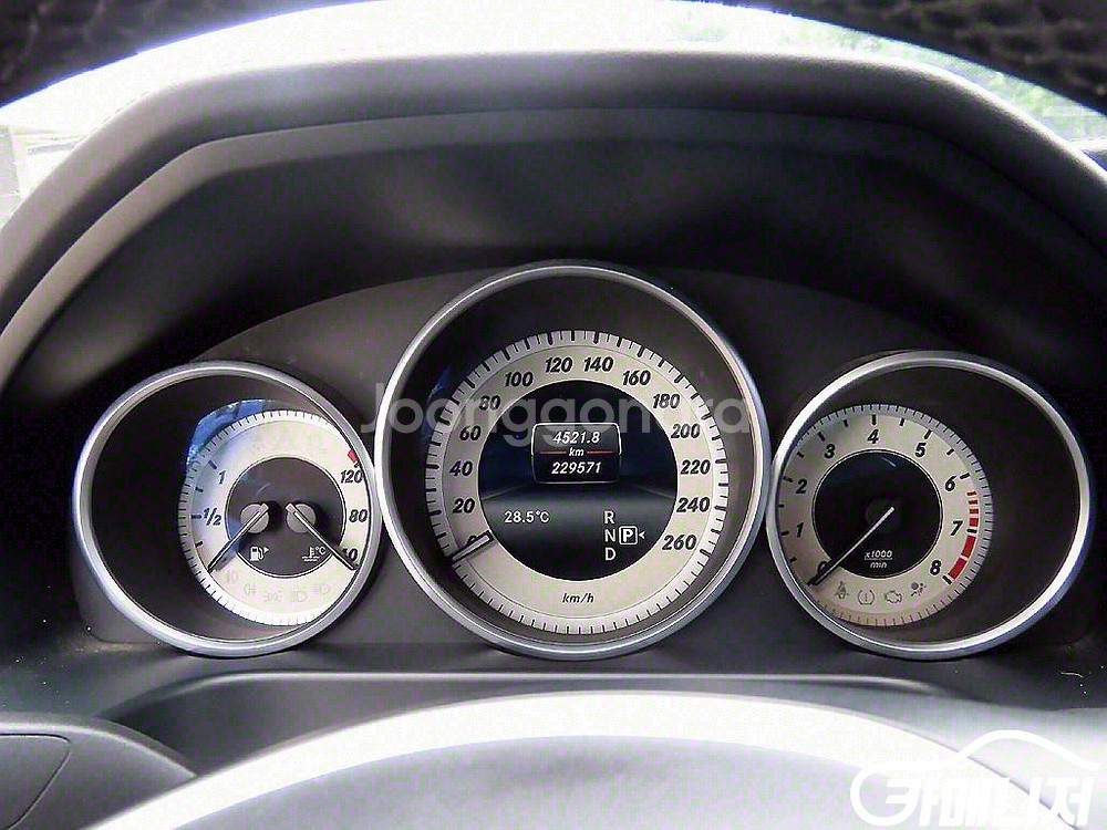 [벤츠]E-클래스 W212 E400 4MATIC #앱특--8