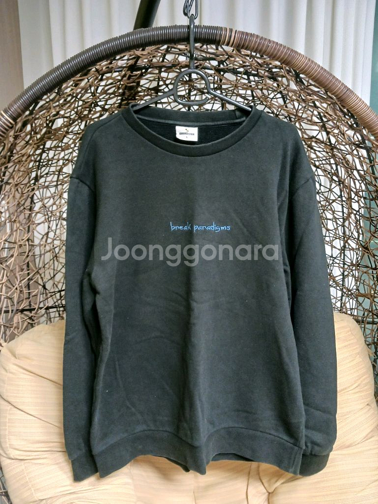 바리게이트 맨투맨 (남여공용 L 사이즈)--0