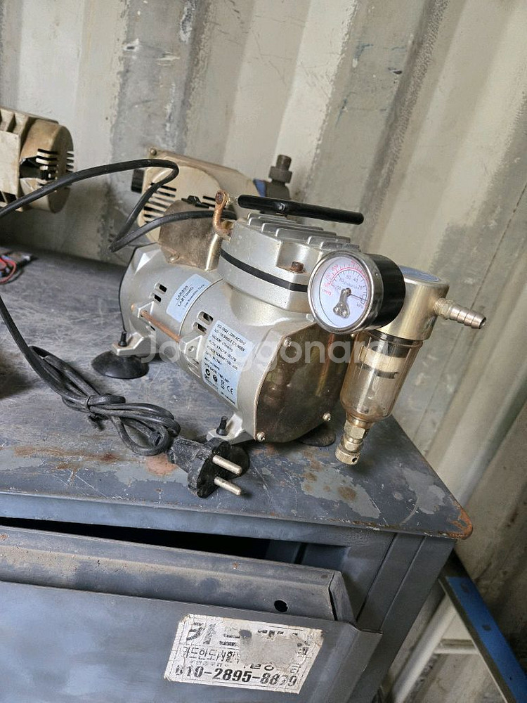 LABTouch LAP300 에어 컴프레서--5