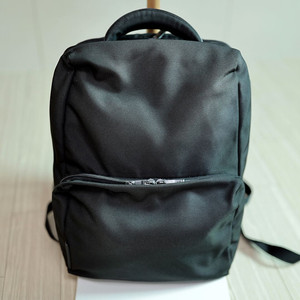 이탈리아 만다리나덕 백팩 공용