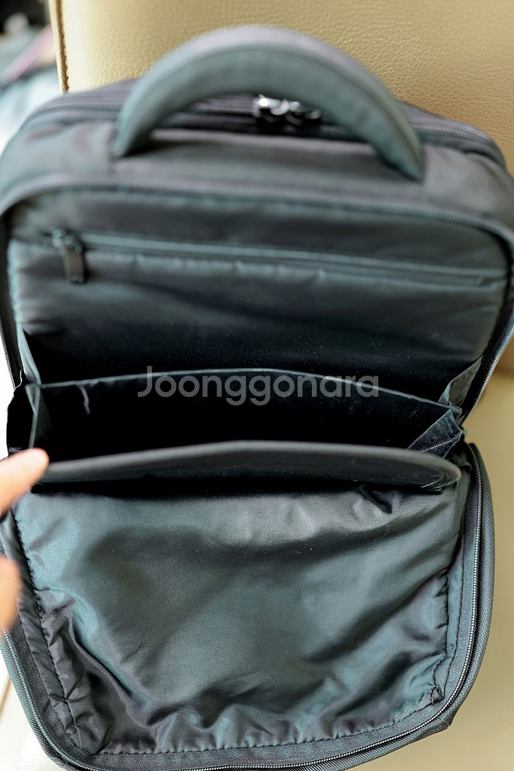 이탈리아 만다리나덕 백팩 공용--2