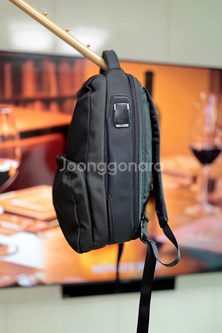 이탈리아 만다리나덕 백팩 공용--7