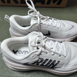 NIKE 보메로 플러스 run (280)