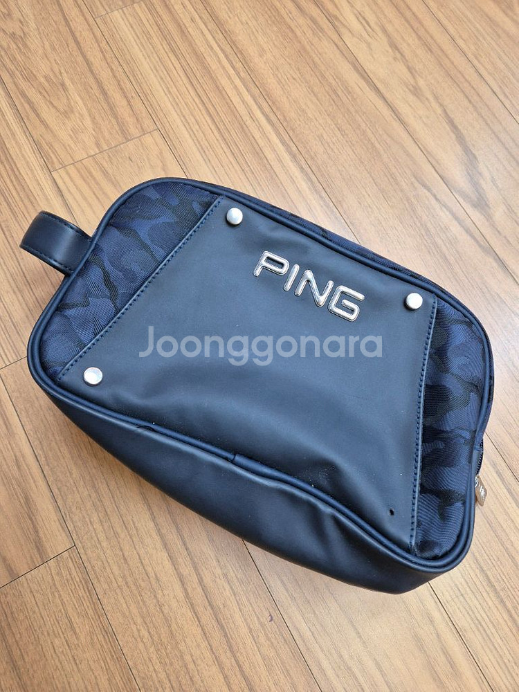 PING 골프 파우치 클러치입니다. 네이비 색상에 카모--0