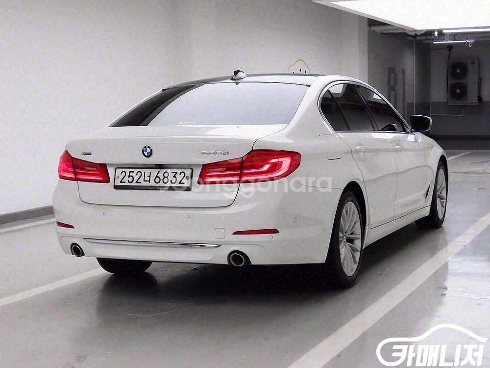 [BMW]5시리즈 (G30) 520d xDrive 럭셔--3