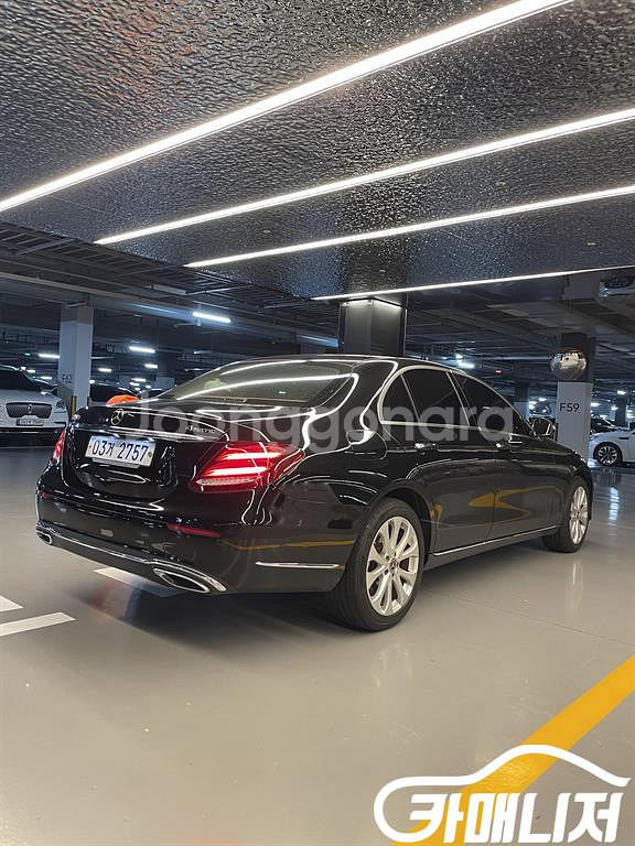 [벤츠]E-클래스 W213 E220d 4MATIC 익스--4