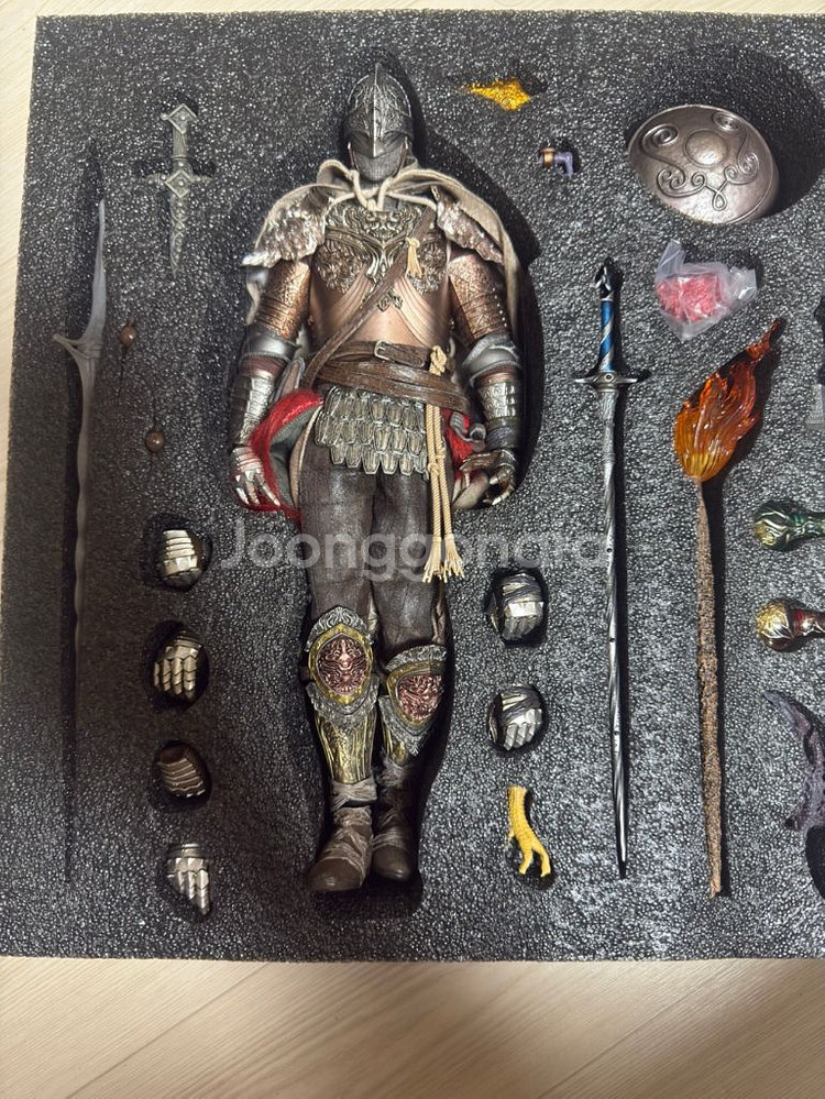 (가격인하)VTS 늑대전투광 디럭스 (엘든링) 핫토이x--0