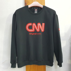 CNN 검정 맨투맨(105)